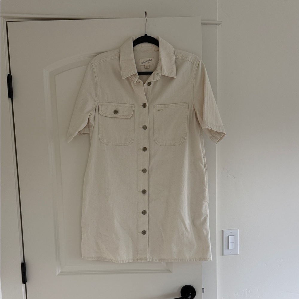 Universal Thread women’s denim Cream Dress